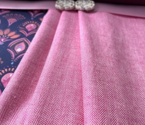 Fischgrat-Halbleinen-Baumwoll-Leinenstoff---Twill----beere----50-cm