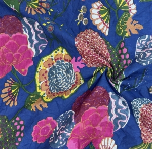 Baumwollstoff---Indien----blockprint-Handdruck-Blumen-blau-pink---50-cm
