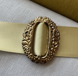 Grtelspange--Schrzenspange----Spritzguss-galvanisiert---goldfarben
