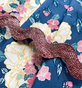 Riesenzackenlitze-XXL-Jumbo-Zackenlitze--metallisch-rosa---4-cm-breit---3-Meter