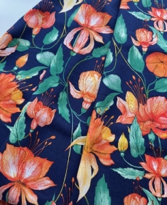 Reststck-Viskose-Stoff--Blumen-blau-orange----300-cm