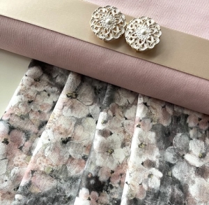 Samtcord-Dirndl-Stoffpaket-Spenzer-Rock-Anna