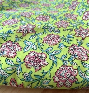 Baumwollstoff-Voile---Blumen----grn--rosa----50-cm