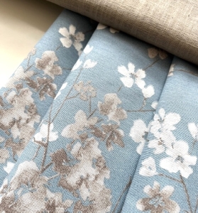 DirndlSchwestern-Wickelrock-Nhpaket-Blumen-zartblau-beige