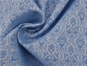 Reststck-Jacquard-Mischgewebe-knitterfrei-Ornamentmuster---helles-blau-himmelblau---45-cm
