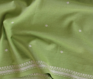 Baumwollstoff---Indien----handloom-bestickt-pistazie-grn-creme---50-cm