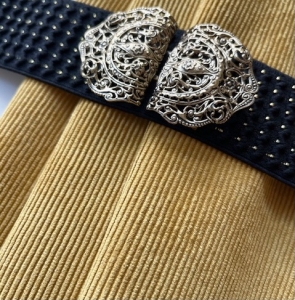 Breitcord-Trachtenrock-mit-Trachtengrtel---helles-senfgelb