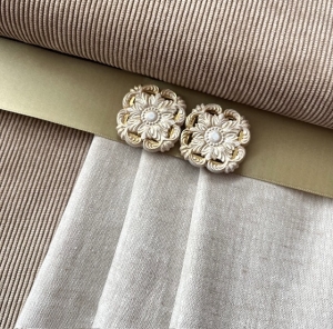 Breitcord-Dirndl-Stoffpaket-Josefa