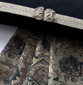 Jacquard-Dirndl-Stoffpaket-Spenzer-Rock-Vroni