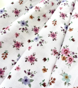 Trachten-Dirndl-Baumwolle----Blumen----wei-rosa-blau--50cm
