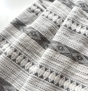 Reststck-Baumwollstoff-Musselin---Querstreifen-creme-zartgrau----200-cm