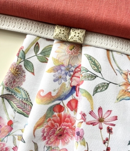 Dirndl-Stoffpaket-Spenzer-Rock-Blumen-Magdalena