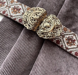 Breitcord-Trachtenrock-mit-Trachtengrtel---walnuss