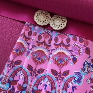 Wollsatin-Jacquard-Dirndl-Stoffpaket-beere-Juliane