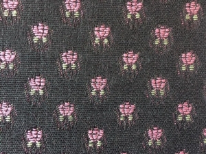 Reststck-Jacquard---Dirndlstoff--Elisabeth-gewebt-Blumen----knitterfrei--schwarz-rosa-grn---180-cm