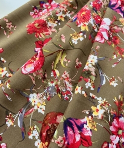 Reststck-Viskose-Stoff--Blumen---300-cm