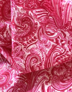 Reststck-Baumwollstoff---Indien----blockprint-Handdruck-Blumen-Paisley-pink-weiss---85-cm