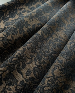 Reststck-Wollsatin-Jacquard-knitterfrei-Blumenmuster---dunkelbraun-schokolade-schwarz----290-cm