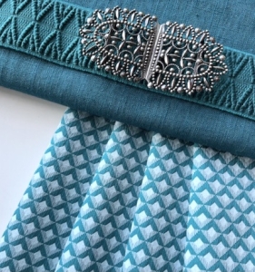 Jacquard-Dirndl-Stoffpaket-Spenzer-Rock-Laura-