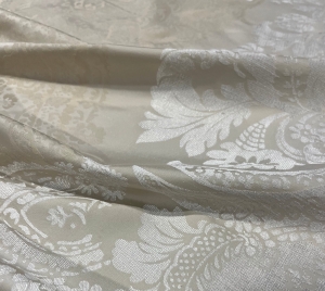 Italienischer-Brokat-SeidenBaumwolle----gewebt--Ton-in-Ton-gold-sand---50-cm