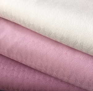 Reststck-Wollsatin-Jacquard-Mischgewebe-knitterfrei-Ornamentmuster---altrosa---145-cm