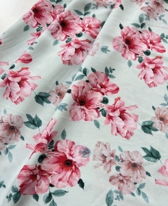 Reststck-Viskose-Blumen-Stoff----220-cm