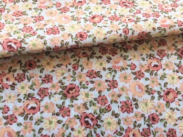 Bild 1 von Reststück Dirndl Stoff Blumen - millefiori - creme weiß altrosa zartgrün - 100 cm