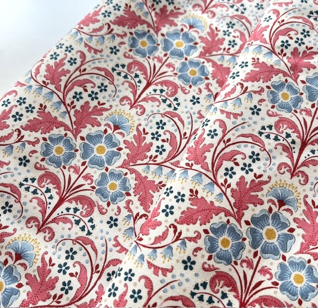 Bild 1 von Dirndl Stoff Blumenornament - cremeweiss rot  blau - 100 cm