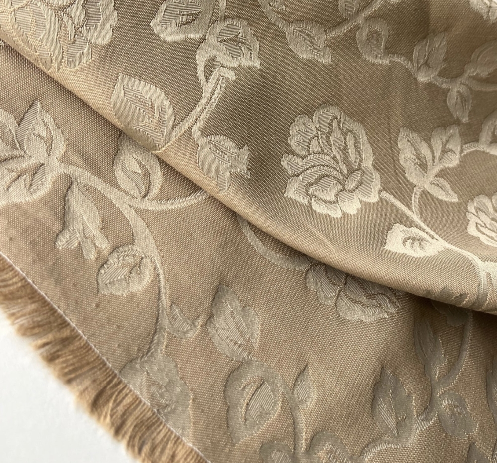 Bild 1 von Italienischer Blumen Jacquard - Dirndlstoff  gewebt  - camel - 50 cm