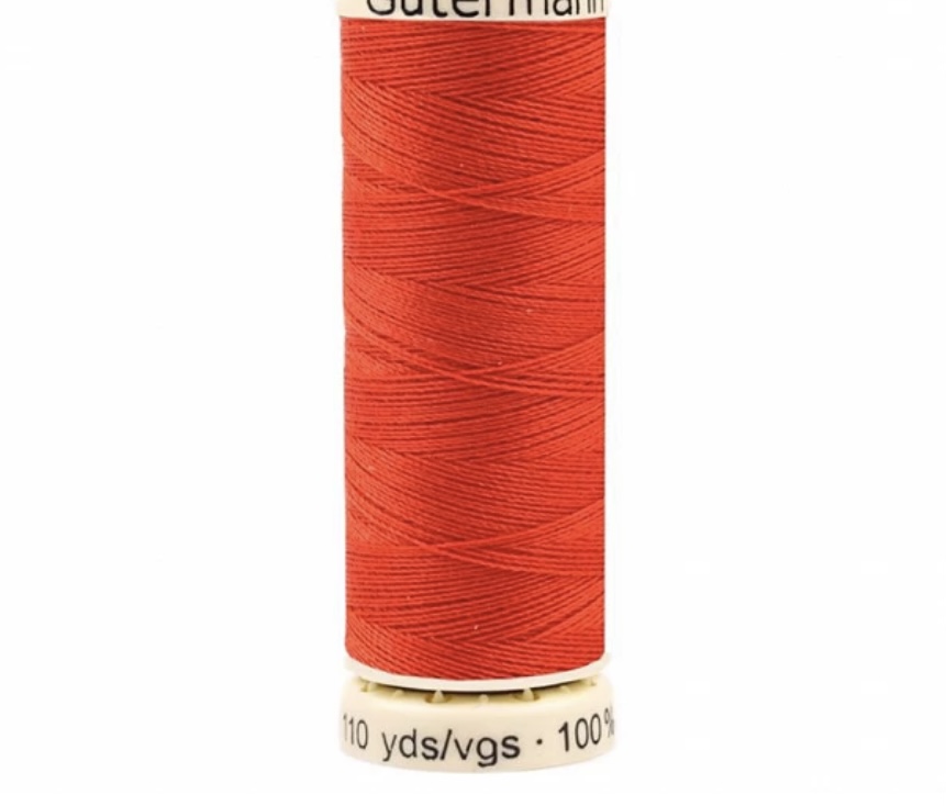 Bild 1 von Gütermann universal Polyester Nähgarn - 100m Spule - Farbe 155 Cherry tomato