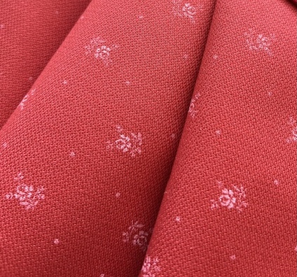 Bild 1 von Trachten Dirndl Stoff  Baumwollköper - knitterarm- Blumen - dunkle koralle - 50 cm