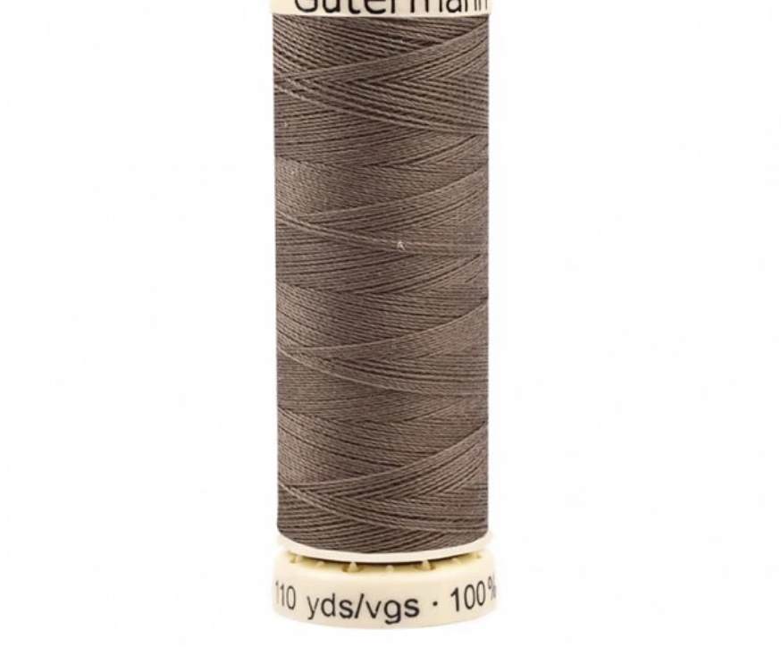 Bild 1 von Gütermann universal Polyester Nähgarn - 100m Spule - Farbe 241 Mojave Desert 