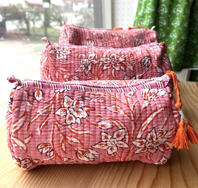 Bild 1 von Kosmetiktasche Beautybag - Handdruck Stoff Indien - in 3 Größen  / (Größe ) S