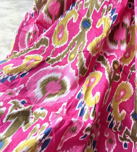 Bild 1 von Reststück Baumwollstoff - Indien  - blockprint Handdruck Ornamentmuster pink - 260 cm