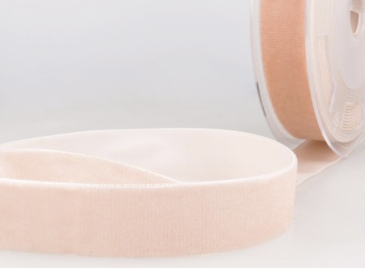 Bild 1 von Samtband Samt Samtbänder - 10 mm breit - col 74 hellrosa  3 Meter