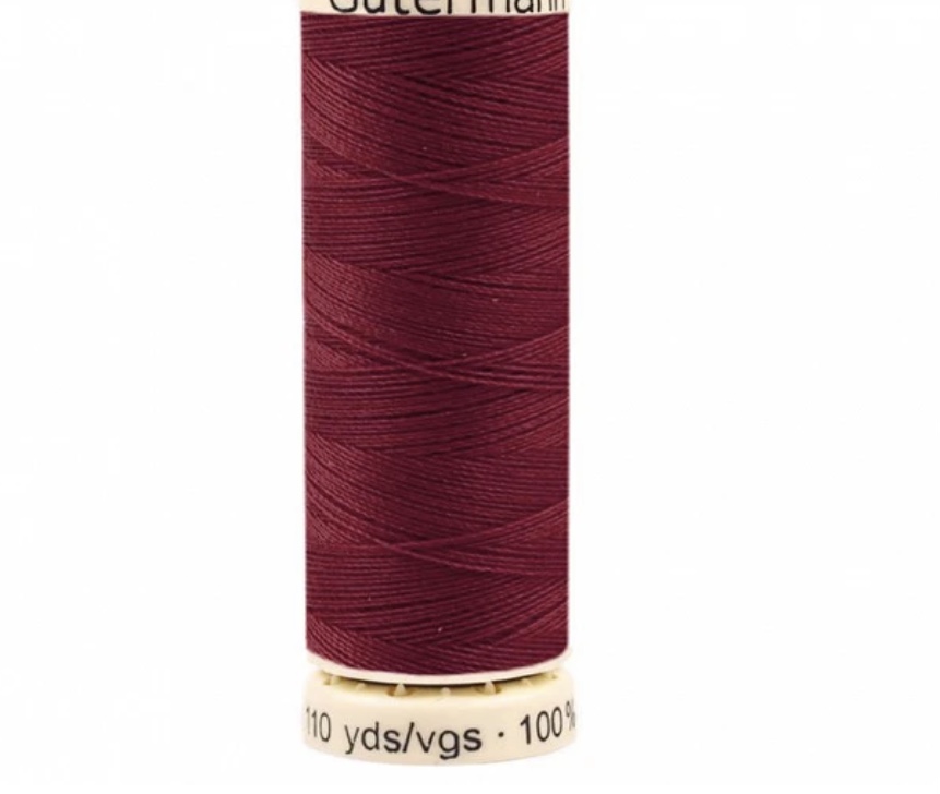 Bild 1 von Gütermann universal Polyester Nähgarn - 100m Spule - Farbe 262 Bordeaux