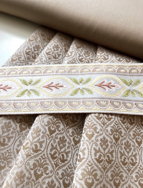 Bild 1 von Reststück Jacquard Mischgewebe knitterfrei Ornamentmuster - cappuccino creme - 135 cm