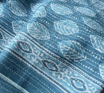 Bild 1 von Baumwollstoff - Indien  - handloom bestickt petrol blau - 50 cm