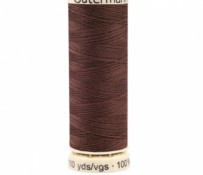 Bild 1 von Gütermann universal Polyester Nähgarn - 100m Spule - Farbe 694 cocoa brown 