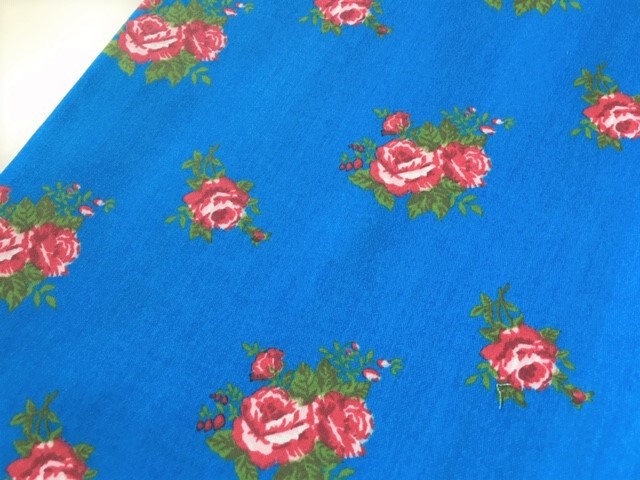 Bild 1 von Reststück Baumwollsatin Dirndl Stoff  Blumen blau  - 69 cm