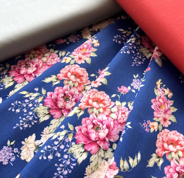 Bild 1 von Baumwoll Stretch Stoff - Blumen blau beere creme  - 50 cm