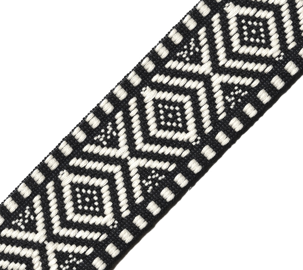 Bild 1 von Dirndlgürtel - feste Jacquardborte  schwarz weiß - 40 mm breit  - 3 Meter