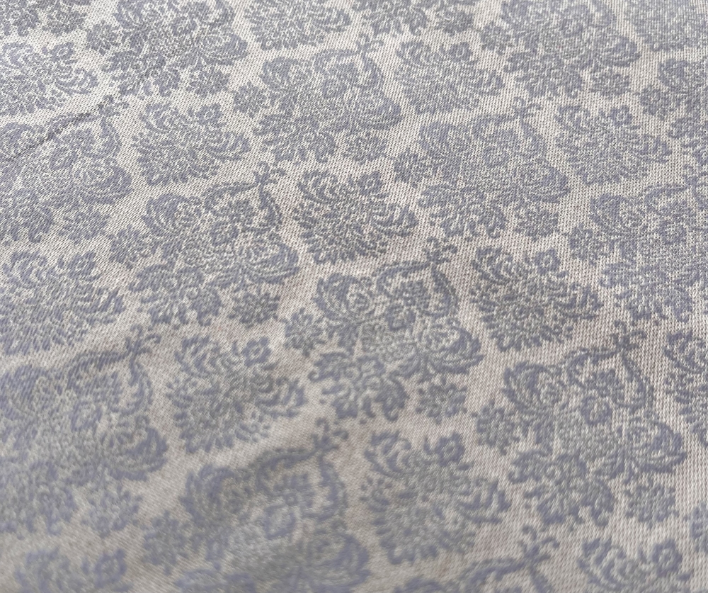 Bild 1 von Dirndl Stoff Baumwollsatin Blumenornament - grau blau Ton in Ton - 50 cm