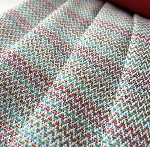 Bild 1 von Reststück Jacquard - Dirndlstoff  gewebt Zigzack Querstreifen  - multicolor - 80 cm