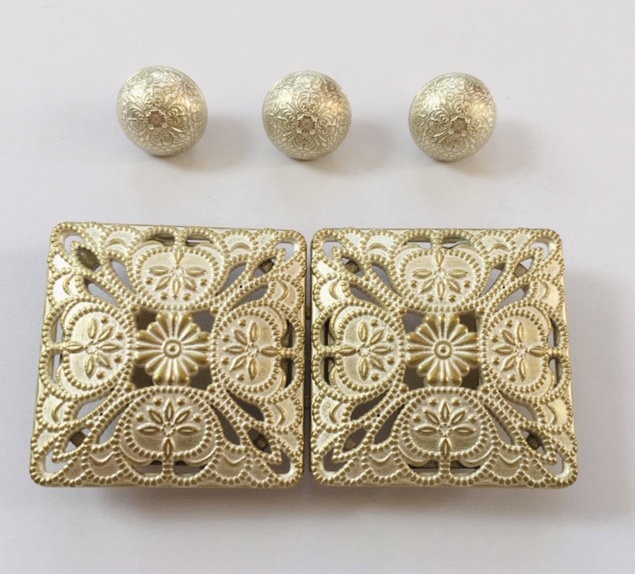 Bild 1 von Knopf - Dirndl - galvanisiert - zartgold farben 12mm