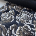 Bild 2 von Jacquard - Dirndlstoff  gewebt Blumen  - Lurex- schwarz gold  - 2x 100 cm