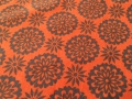 Reststück Feincord / Samt  Samtcord - Blumen orange kupfer braun - 140 cm