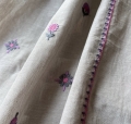 Bild 5 von Baumwollstoff - Indien  - handloom bestickt zartgrau  flieder - 300 cm