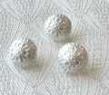 Bild 1 von 3 Stück Knopf - Dirndl - galvanisiert - creme weiß 12mm