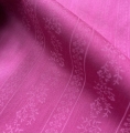 Bild 1 von Reststück Dirndl Stoff Baumwollsatin - Blumenranken beere - 115 cm